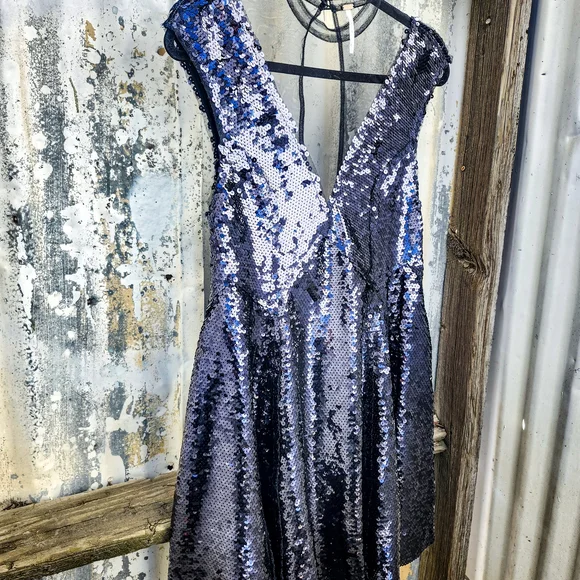 Free People Black Sequin Dress XS Sleeveless Deep V Party Mini Fit Flare Festiva - Picture 4 of 9